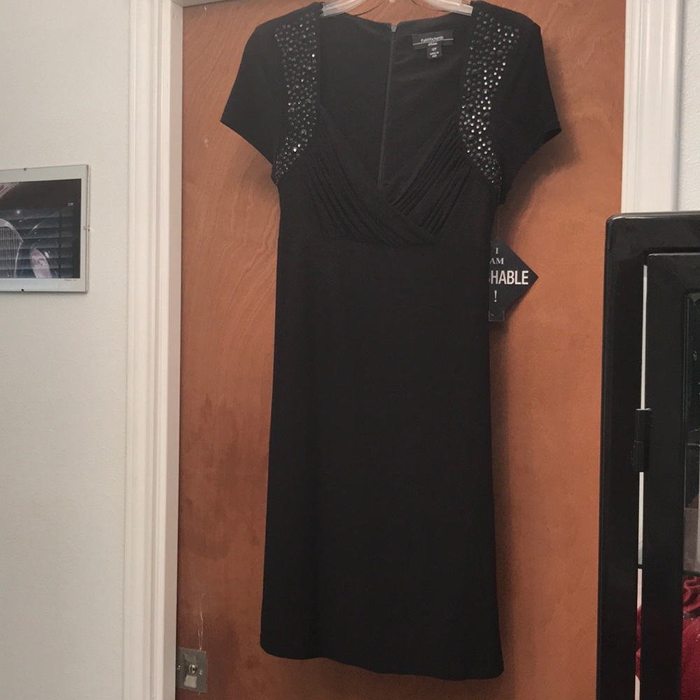 Very cute black dress